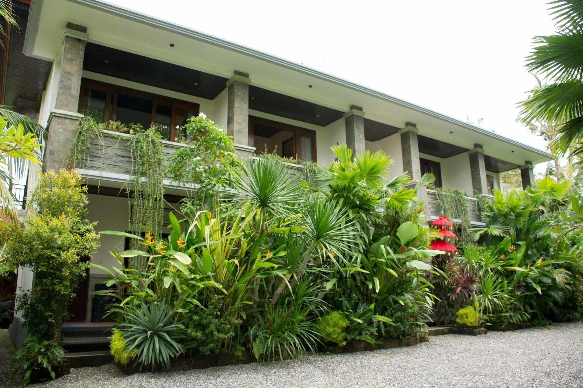 The Galuh Pekutatan Hotel Pulukan Exterior foto